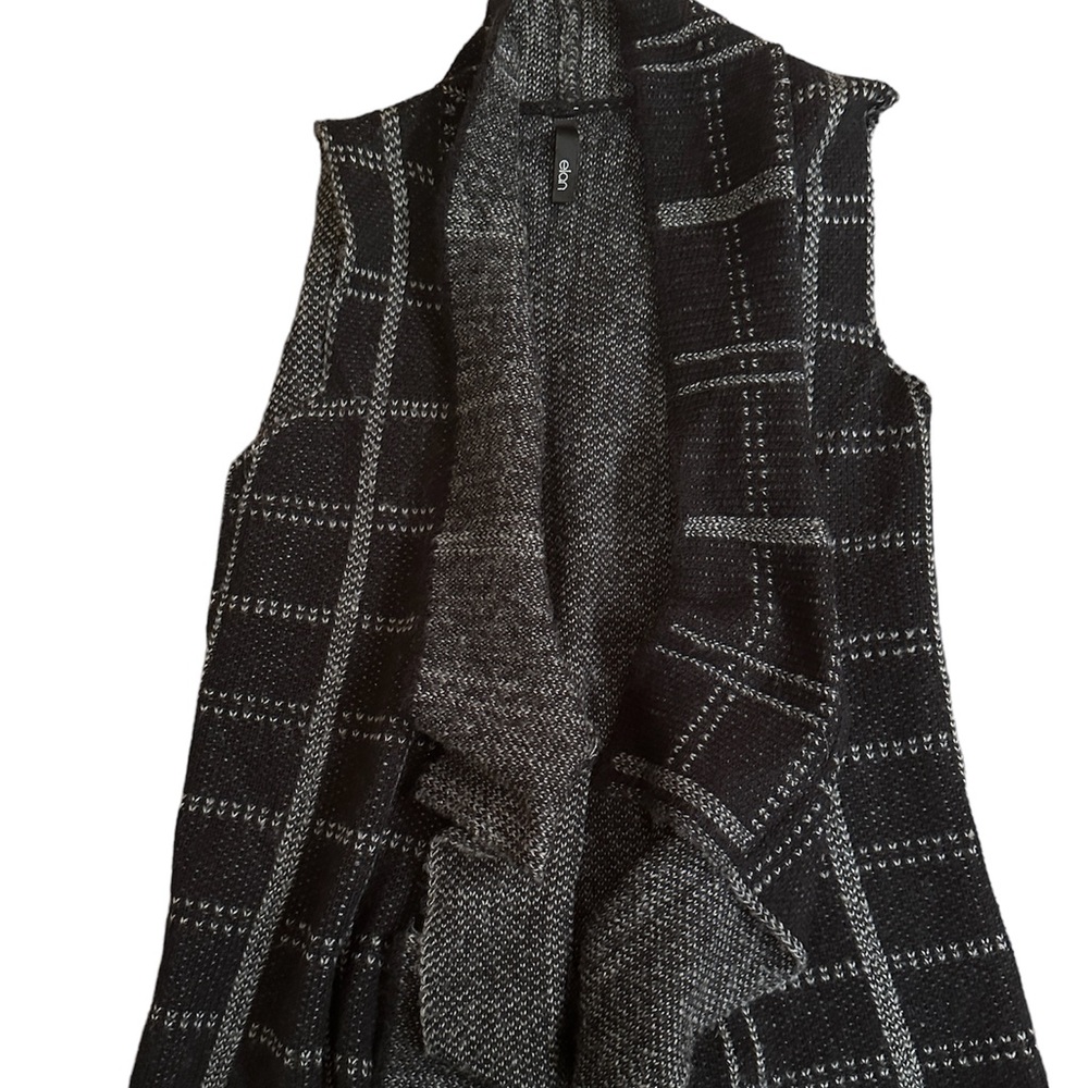 Sweater vest size small